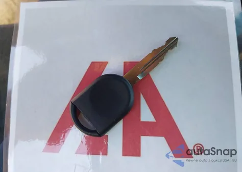 2002 Ford Explorer Limited из США, поврежденный, VIN 1FMZU75E02ZC13078